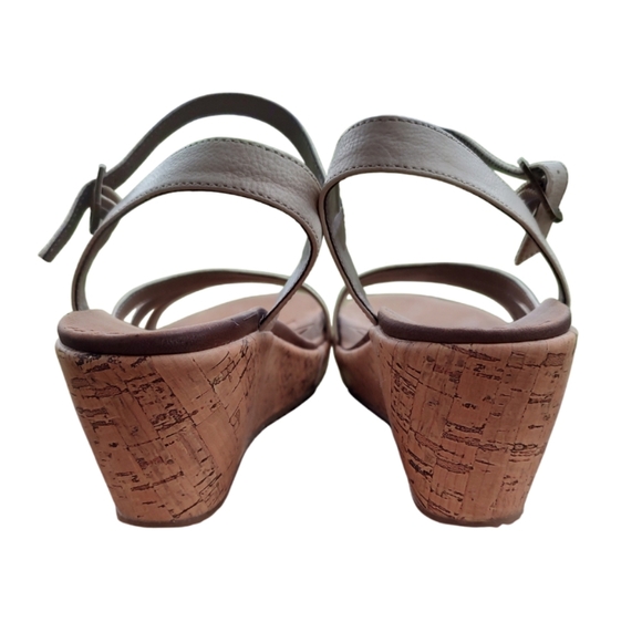 Skechers White and Tan Wedge Sandals with Adjustable Straps - Picture 4 of 4